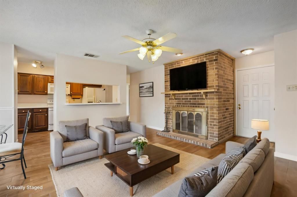1301 Memory Lane 4910