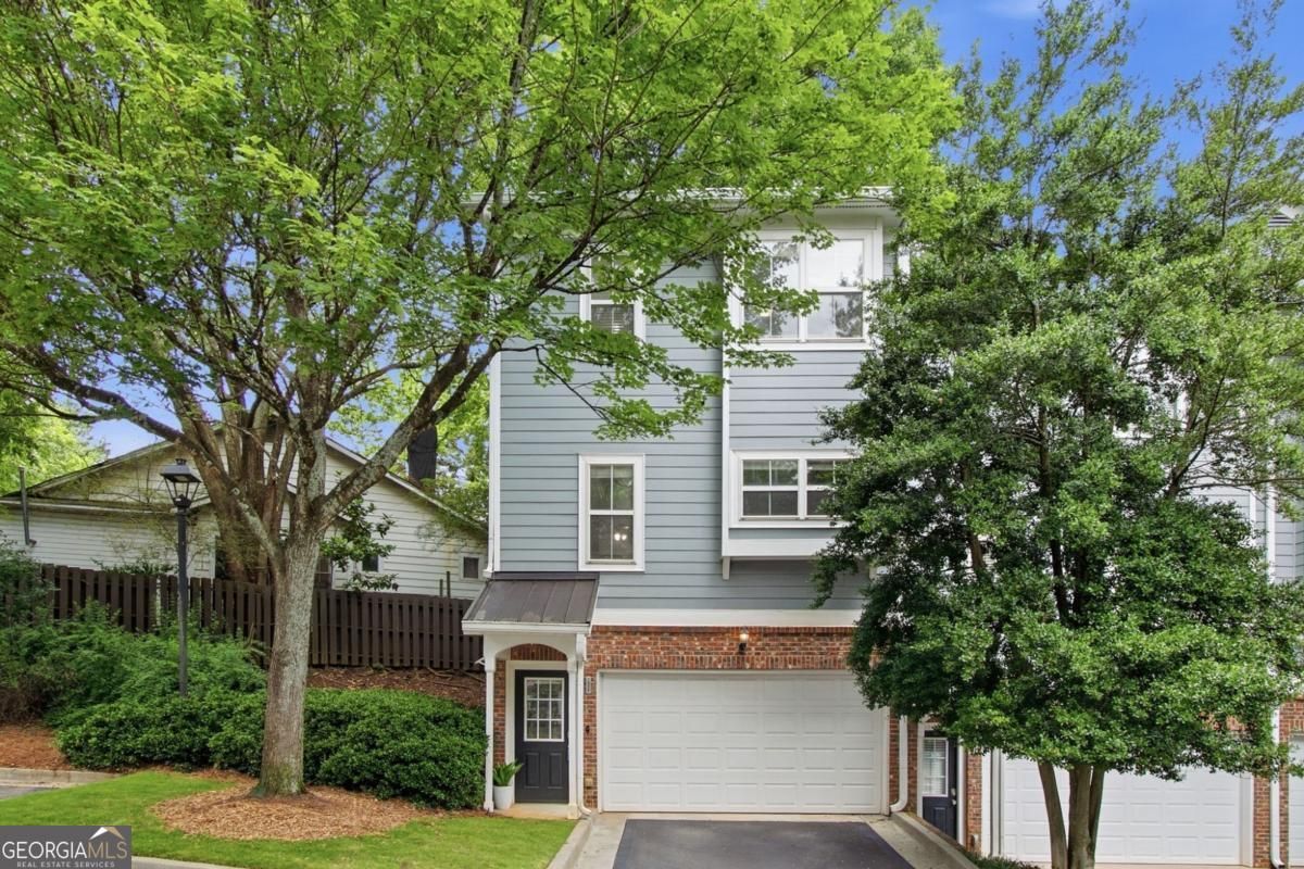234 Carlyle Park Drive Ne