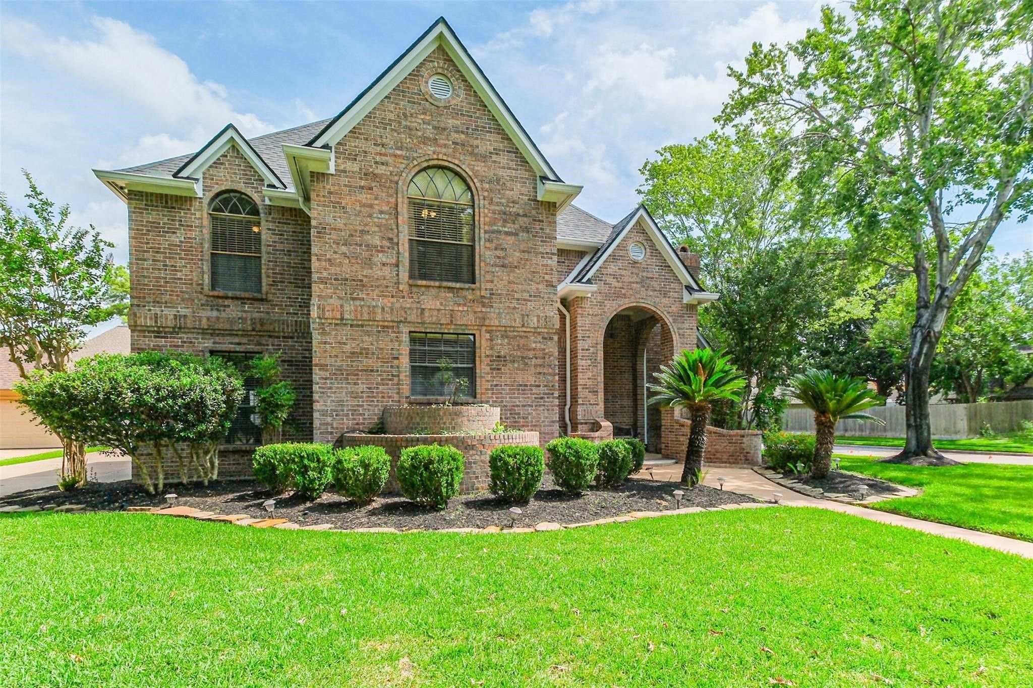 10402 Hondo Hill Road