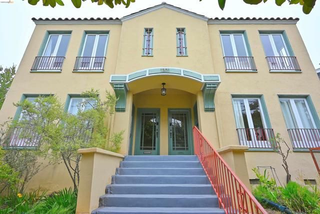 1301 Bonita 3