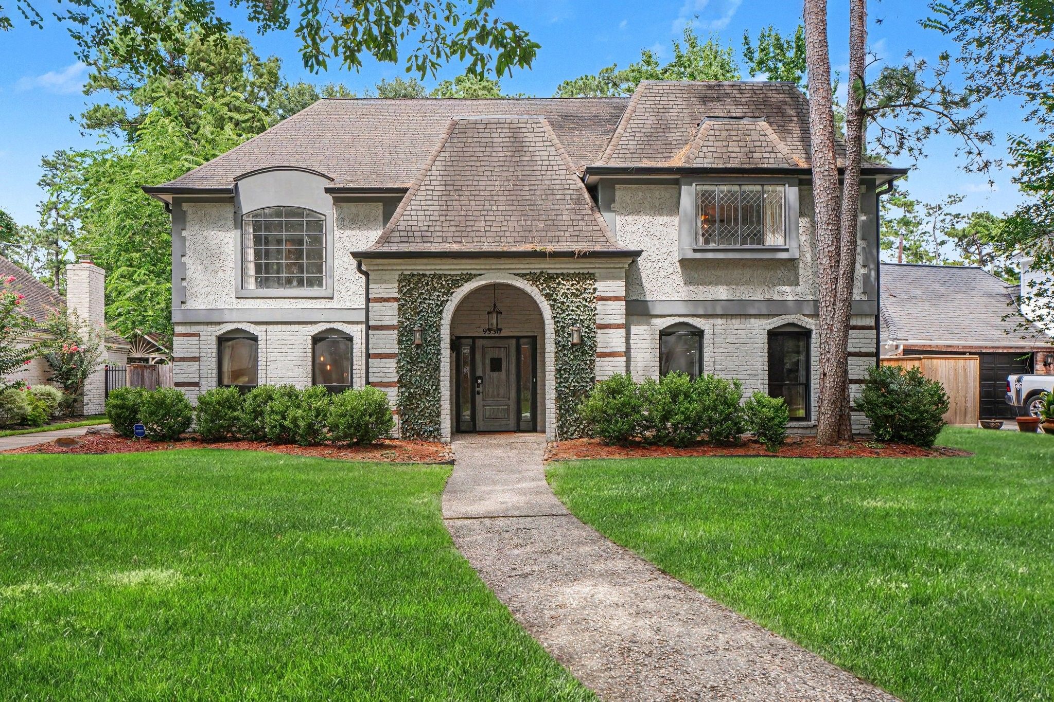 9530 Arcade Drive