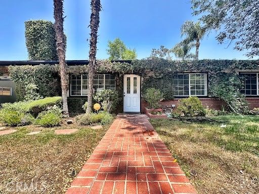 4874 Excelente Drive