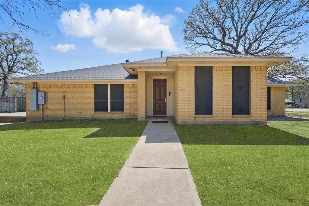 3620 Red Oak Drive