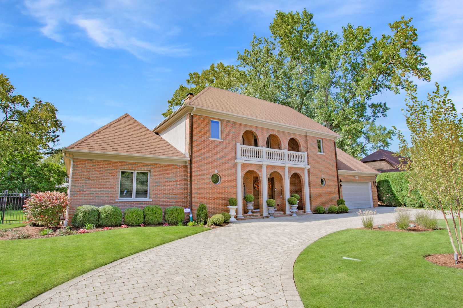 900 N Prospect Avenue