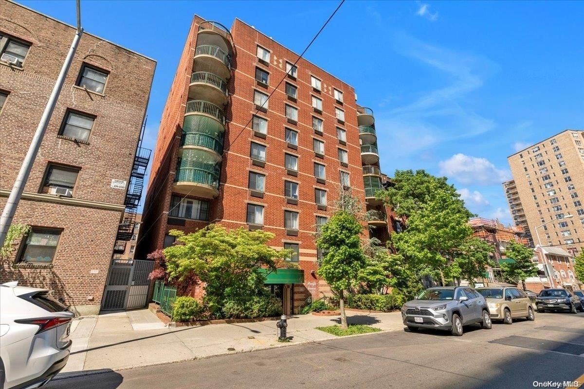 42-22 Union Street 3B