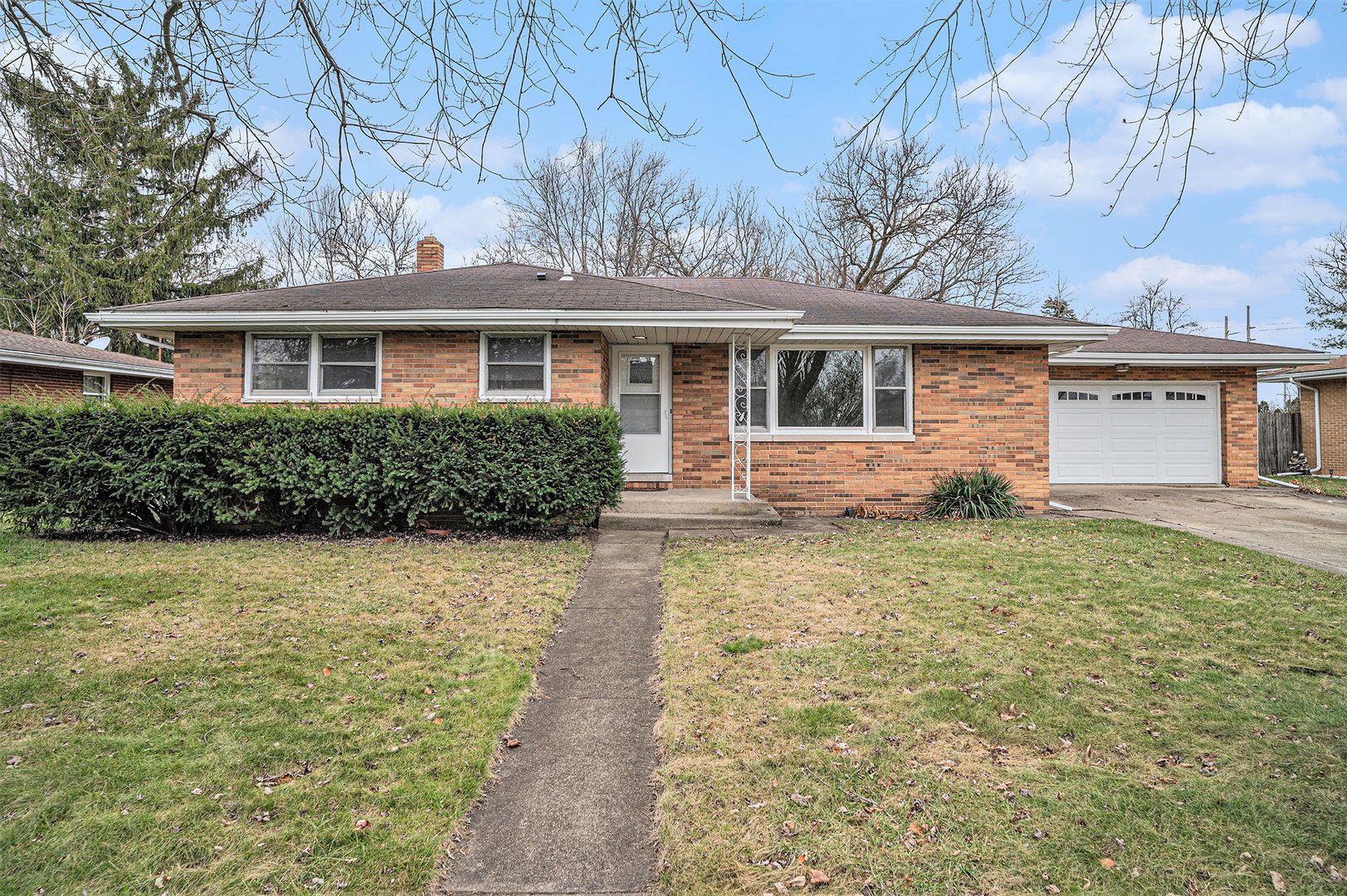 2116 W 57th Place