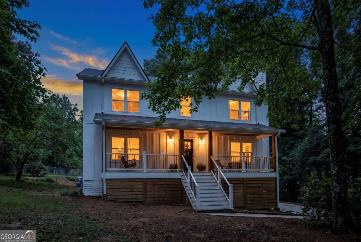 807 Emerald Falls