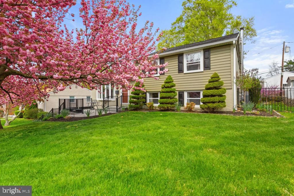 128 Locust Avenue