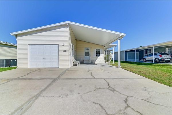 Lake Betmar Estates Zephyrhills Fl Homes For Sale Real Estate Neighborhoods Com