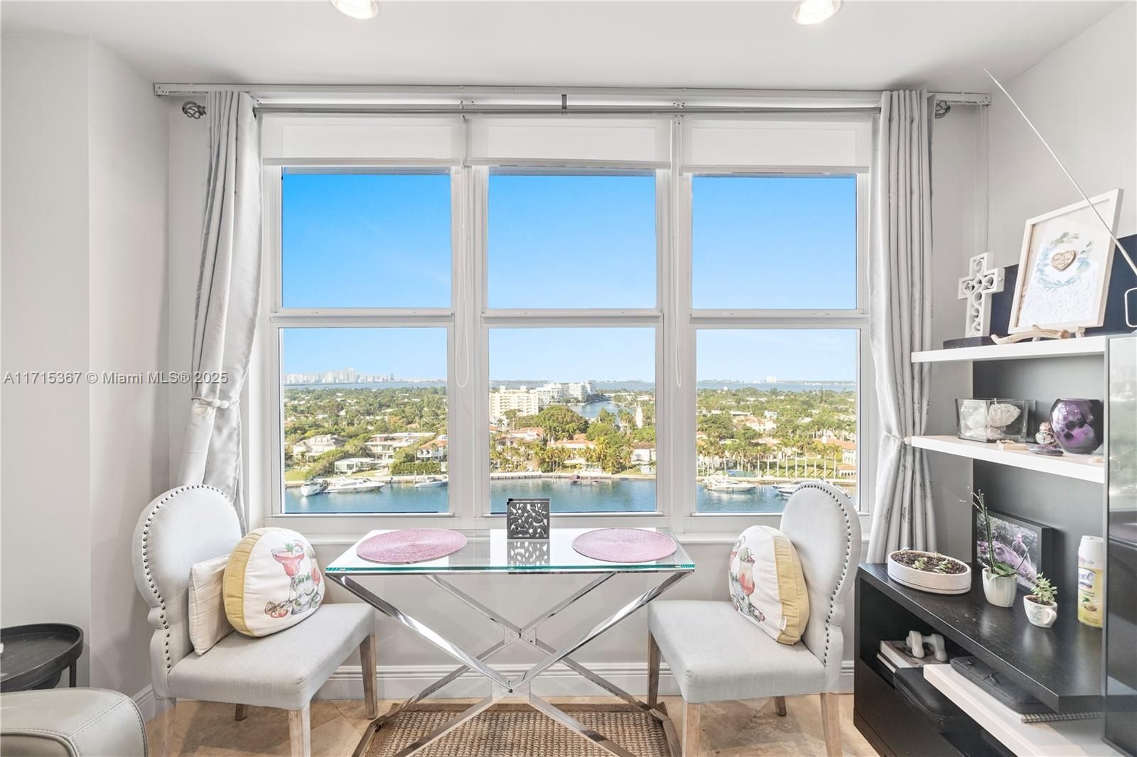 4747 Collins Ave 1403