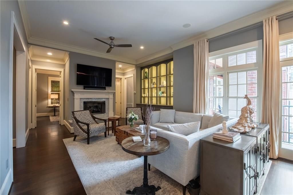 77 Peachtree Place Ne 506