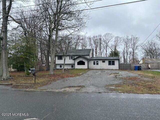 1720 Mohawk Drive