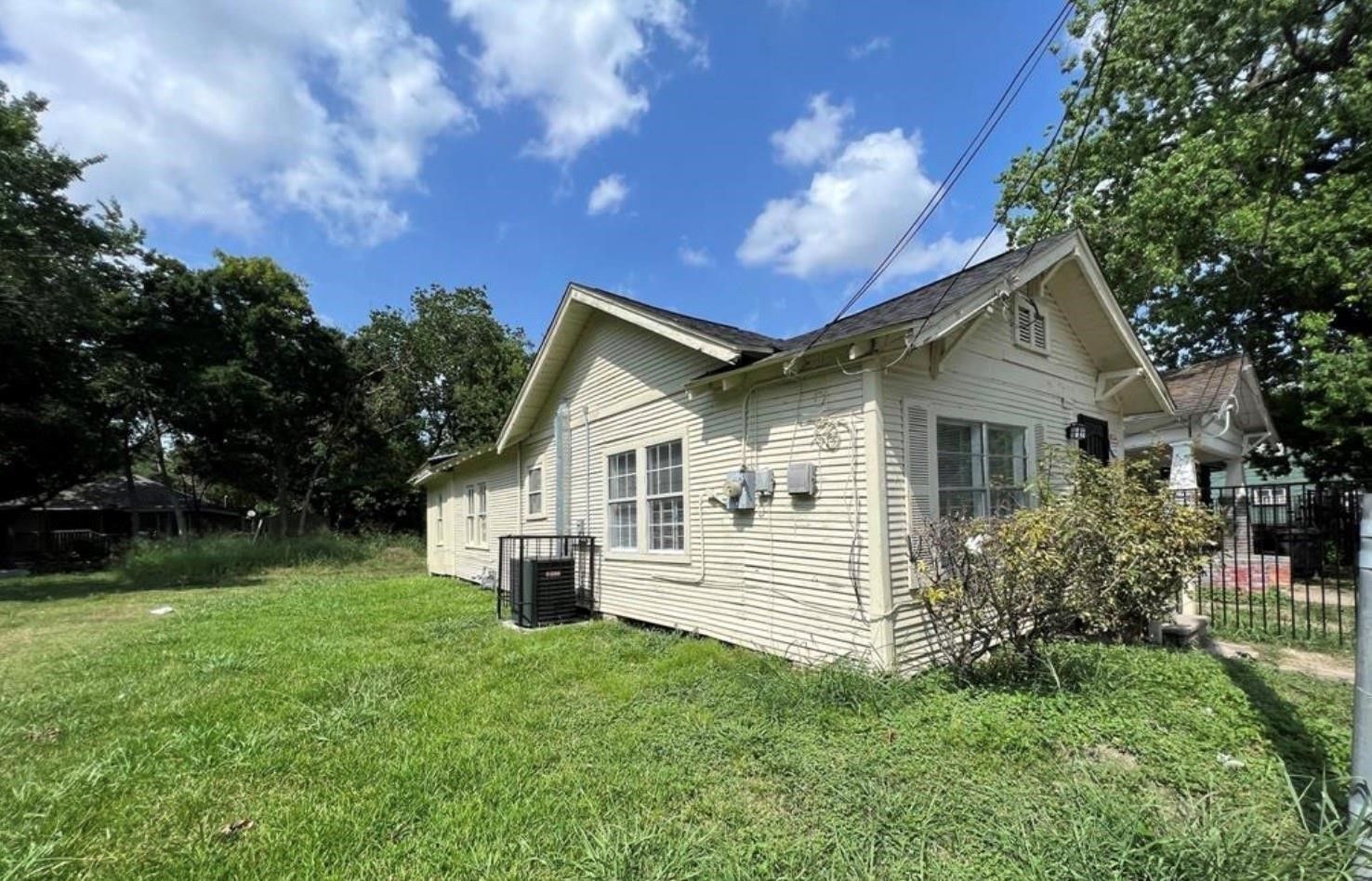3109 Anita Street