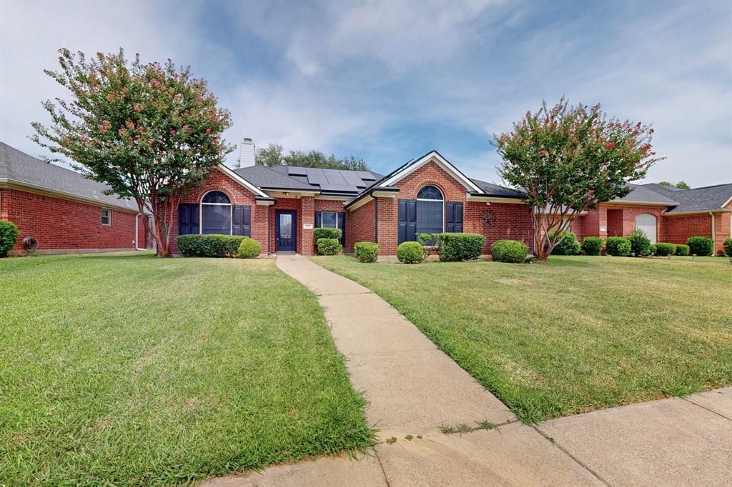 1720 Willow Creek