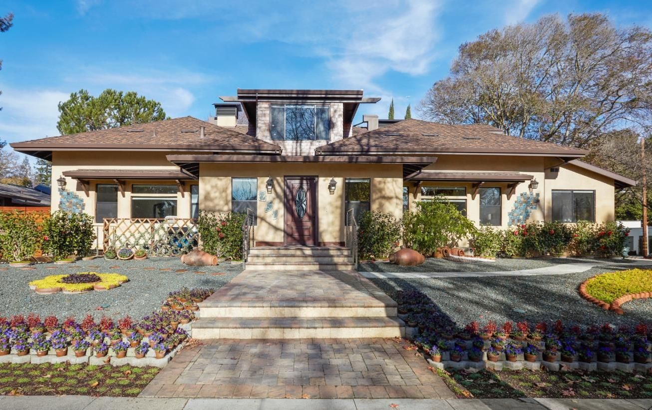 251 Middlefield Road