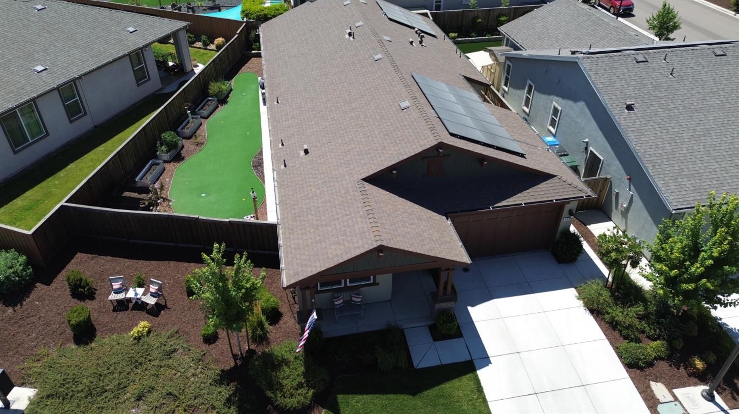 484 Pinehurst Street