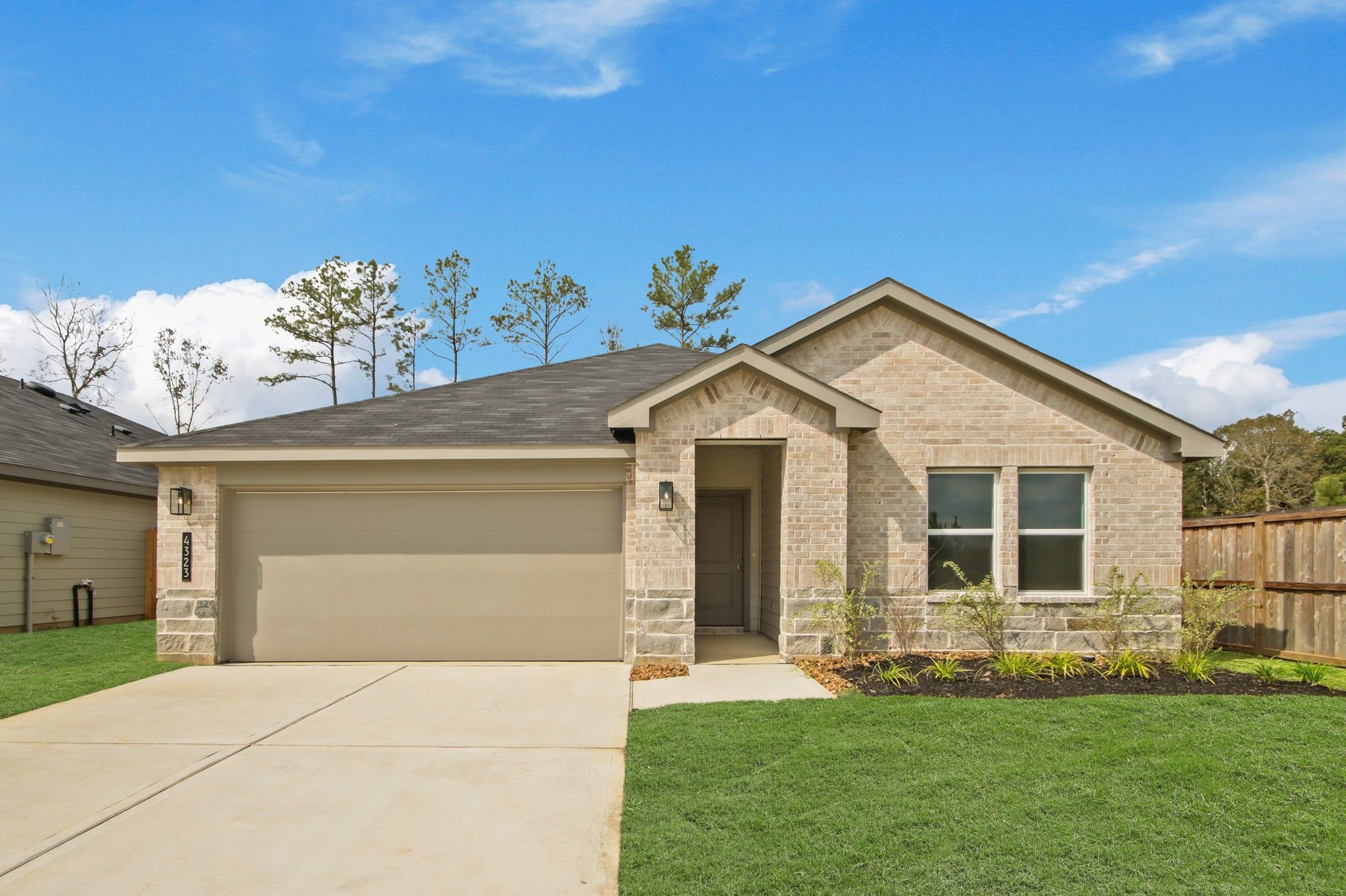 4323 Multnomah Falls Court