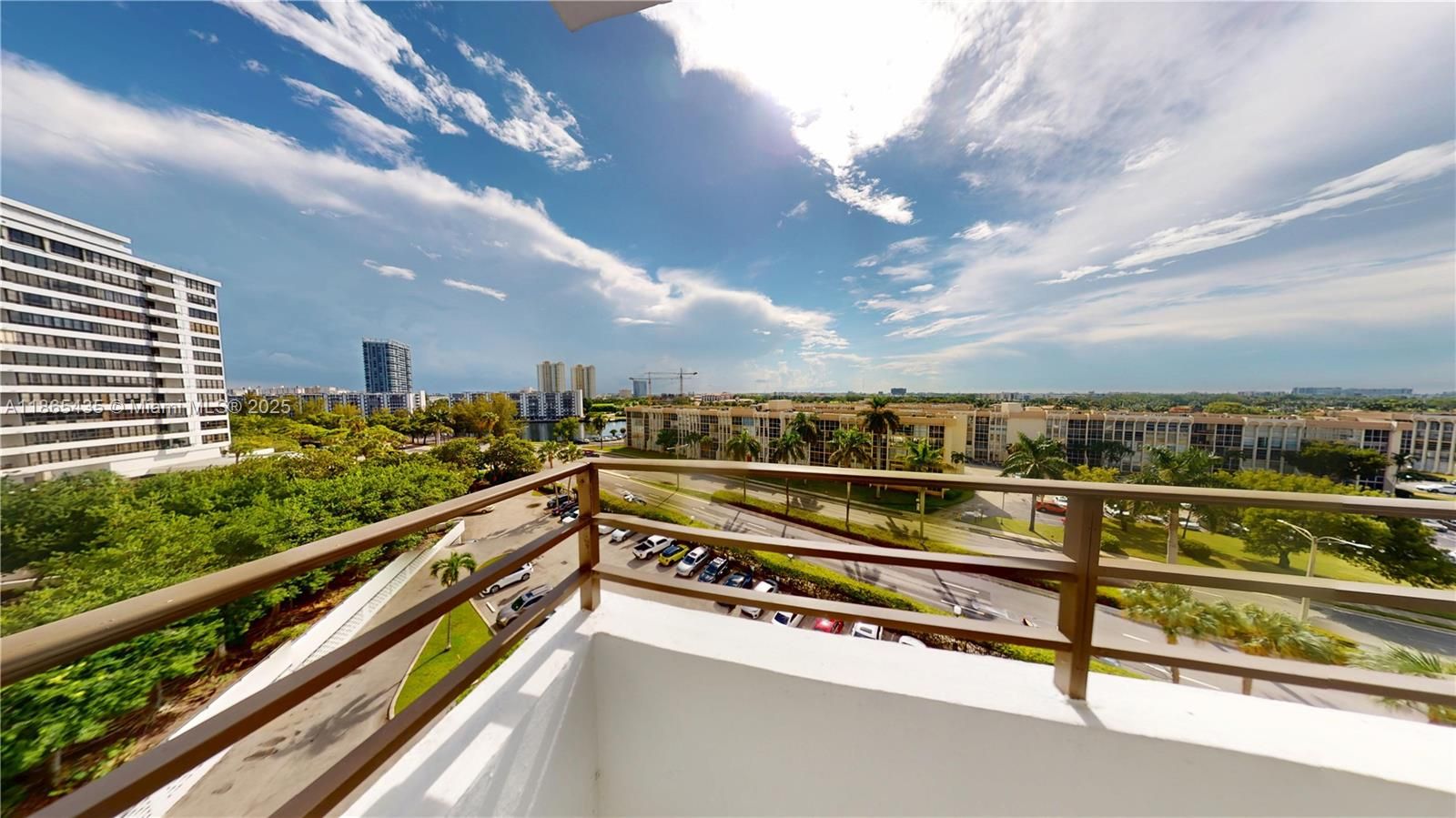 600 Three Islands Blvd 607