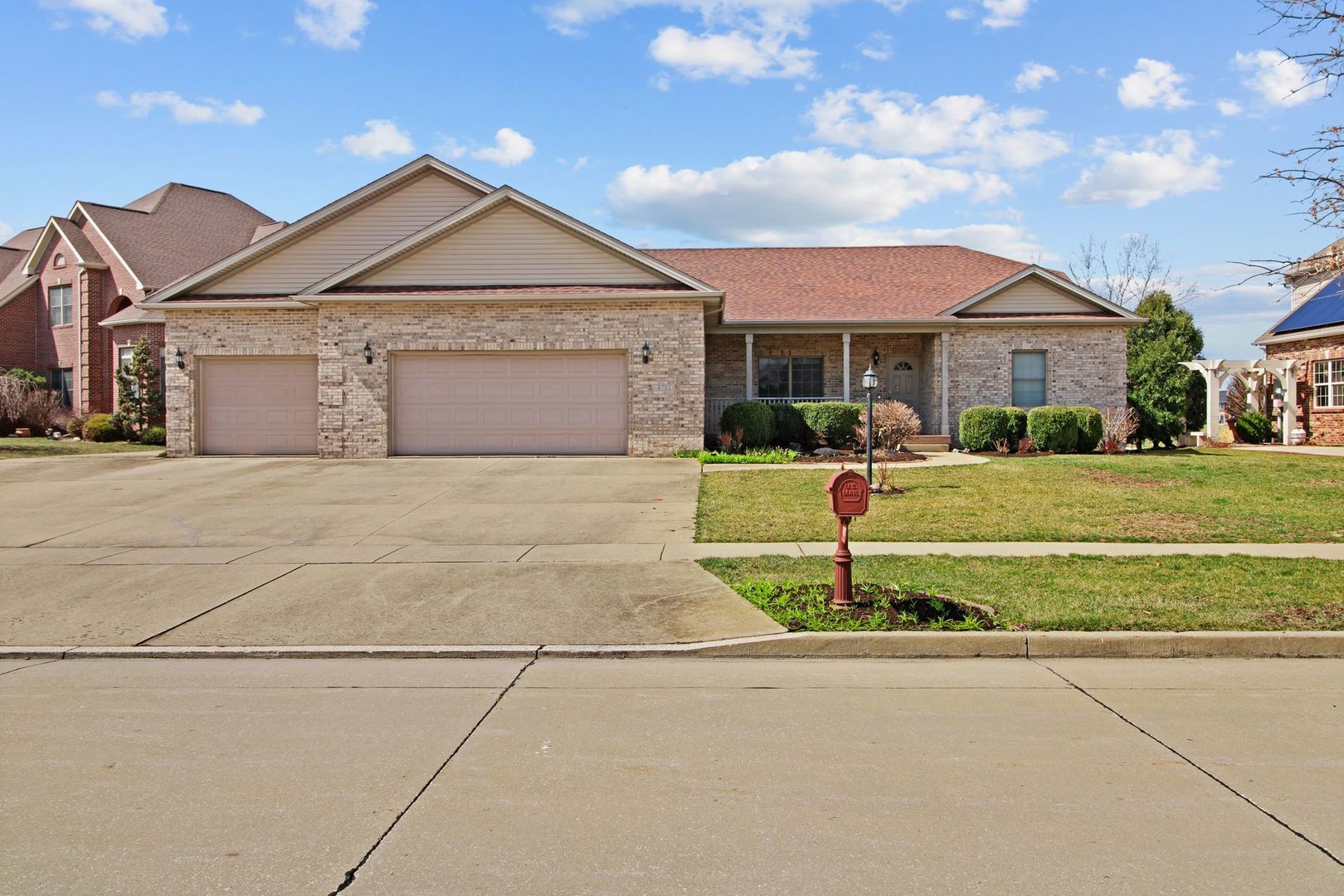 4701 Chestnut Grove Drive