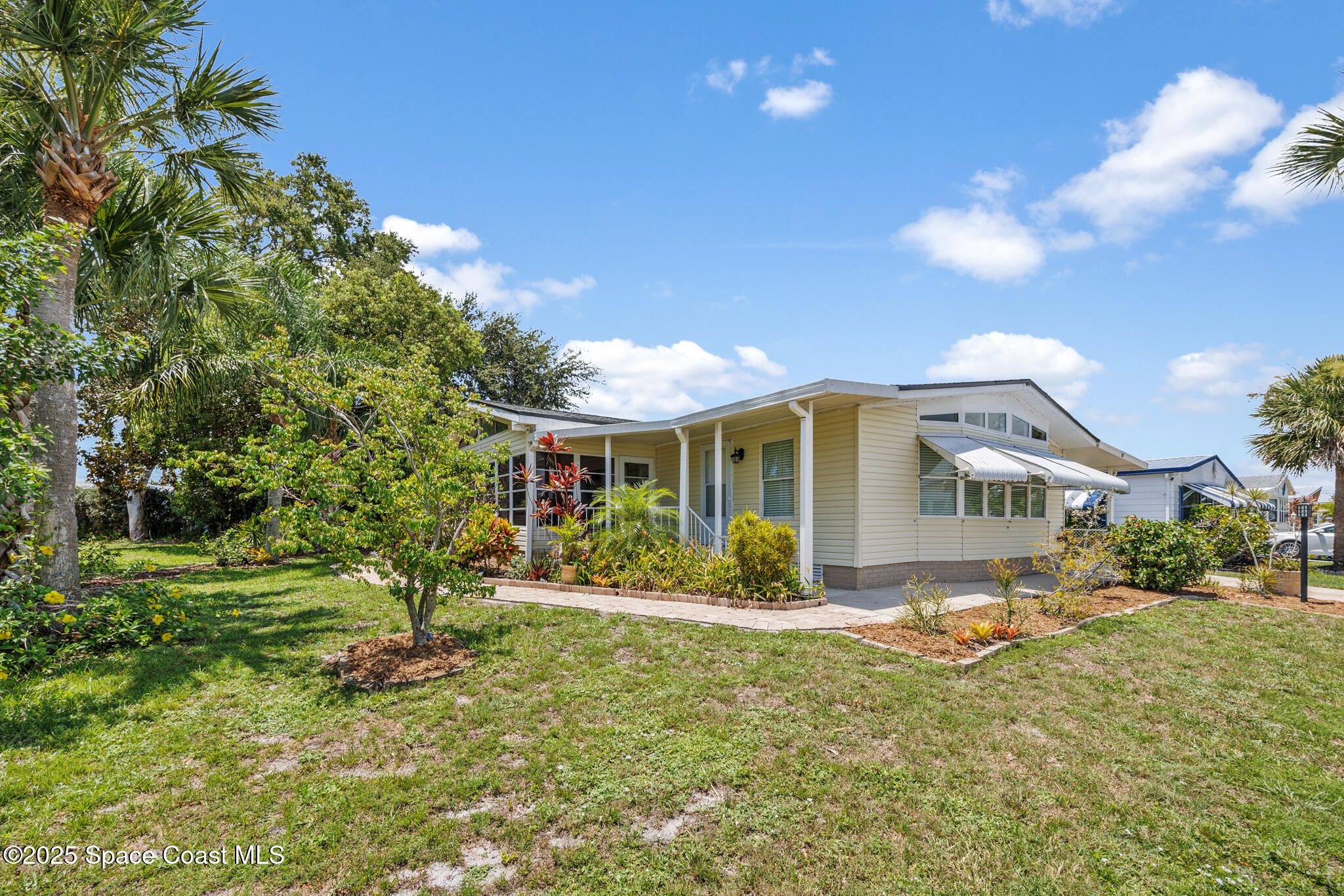 727 Periwinkle Circle