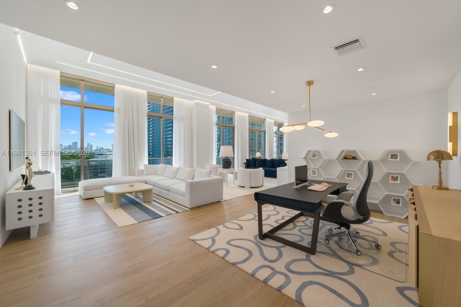 2678 Tigertail Ave 802