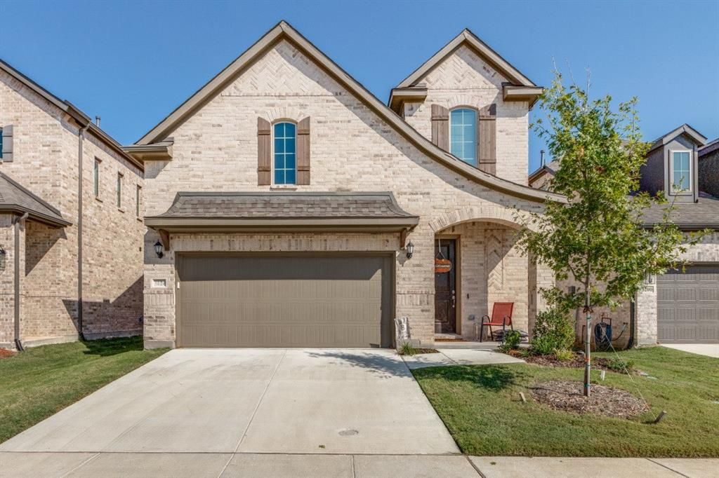 3124 Greenbriar Drive