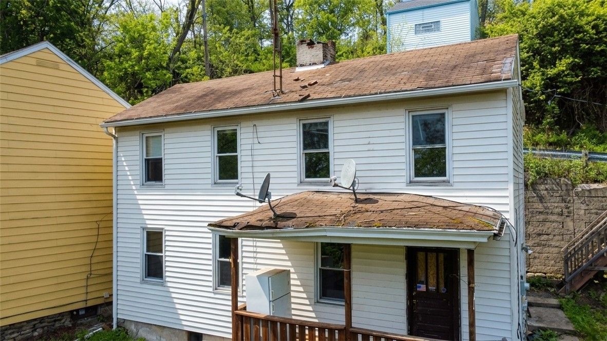 279 Advent Street