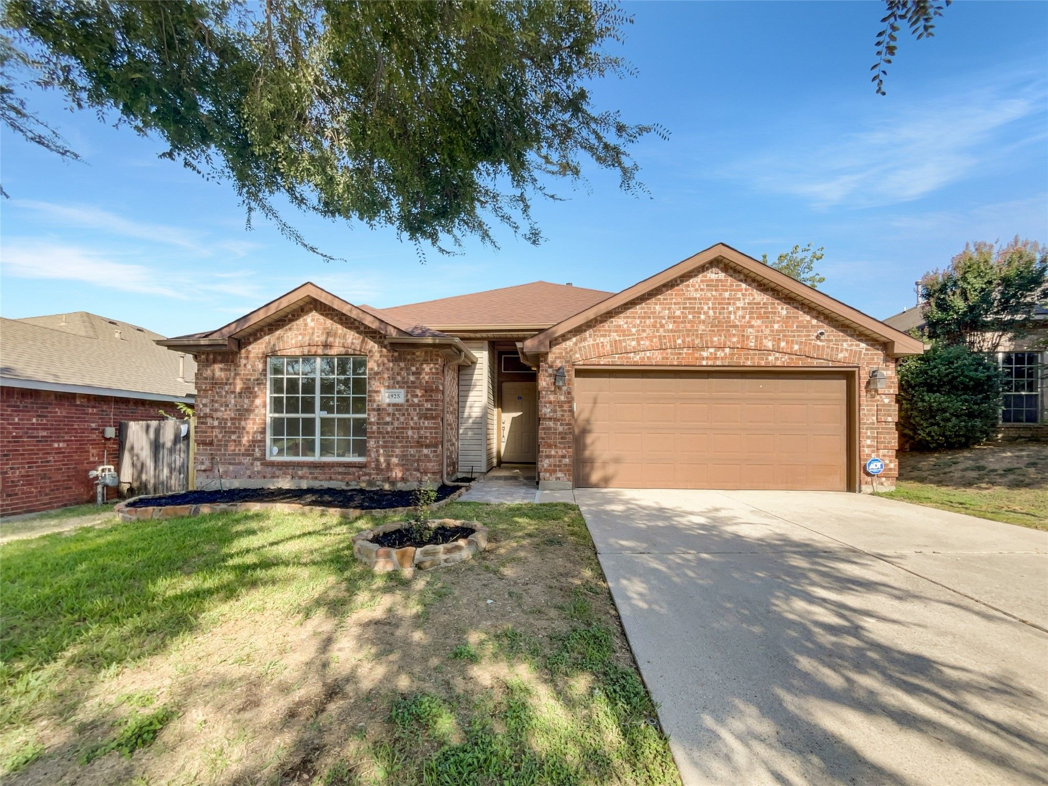 4925 Prestwick Drive