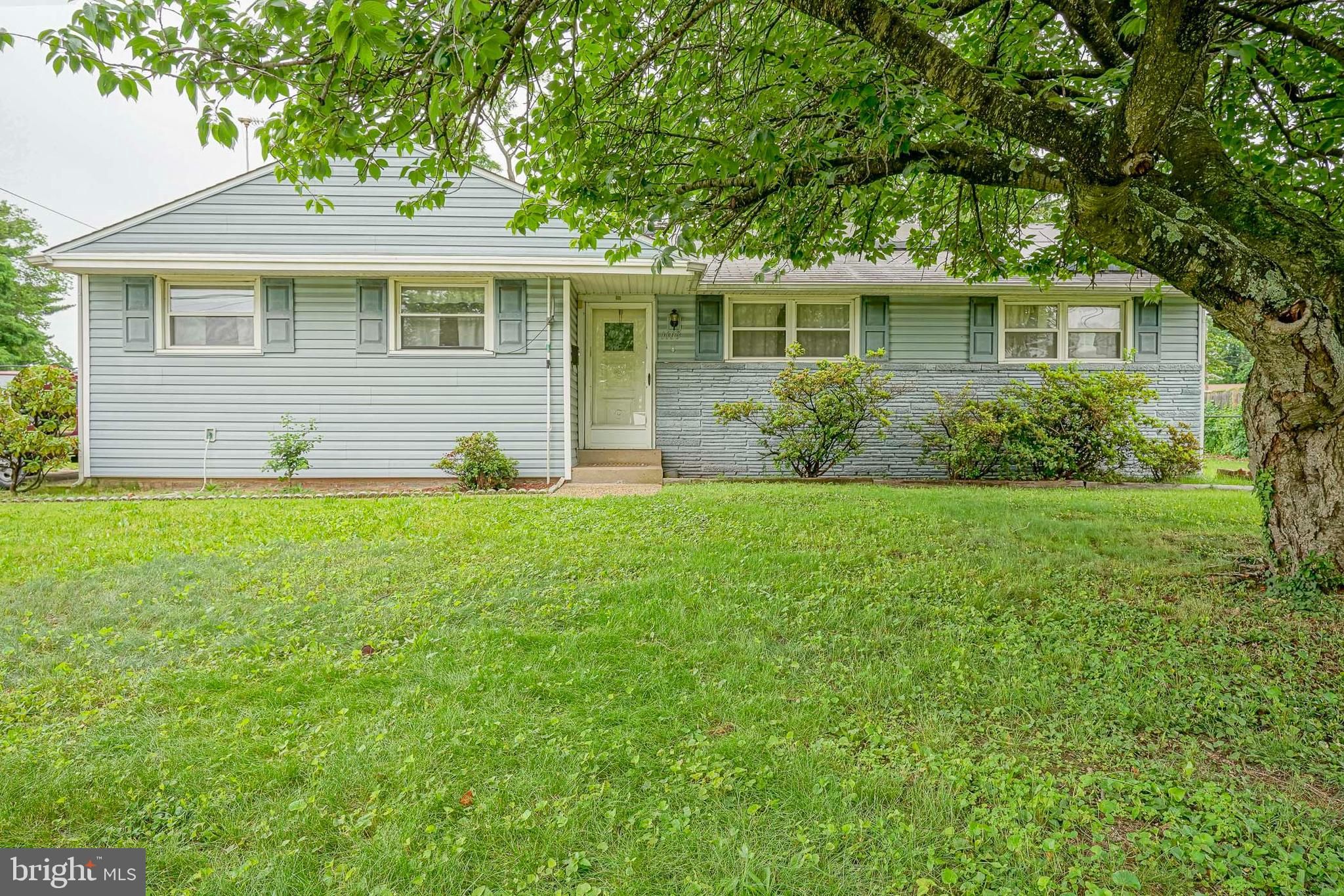 1103 Laurel Road