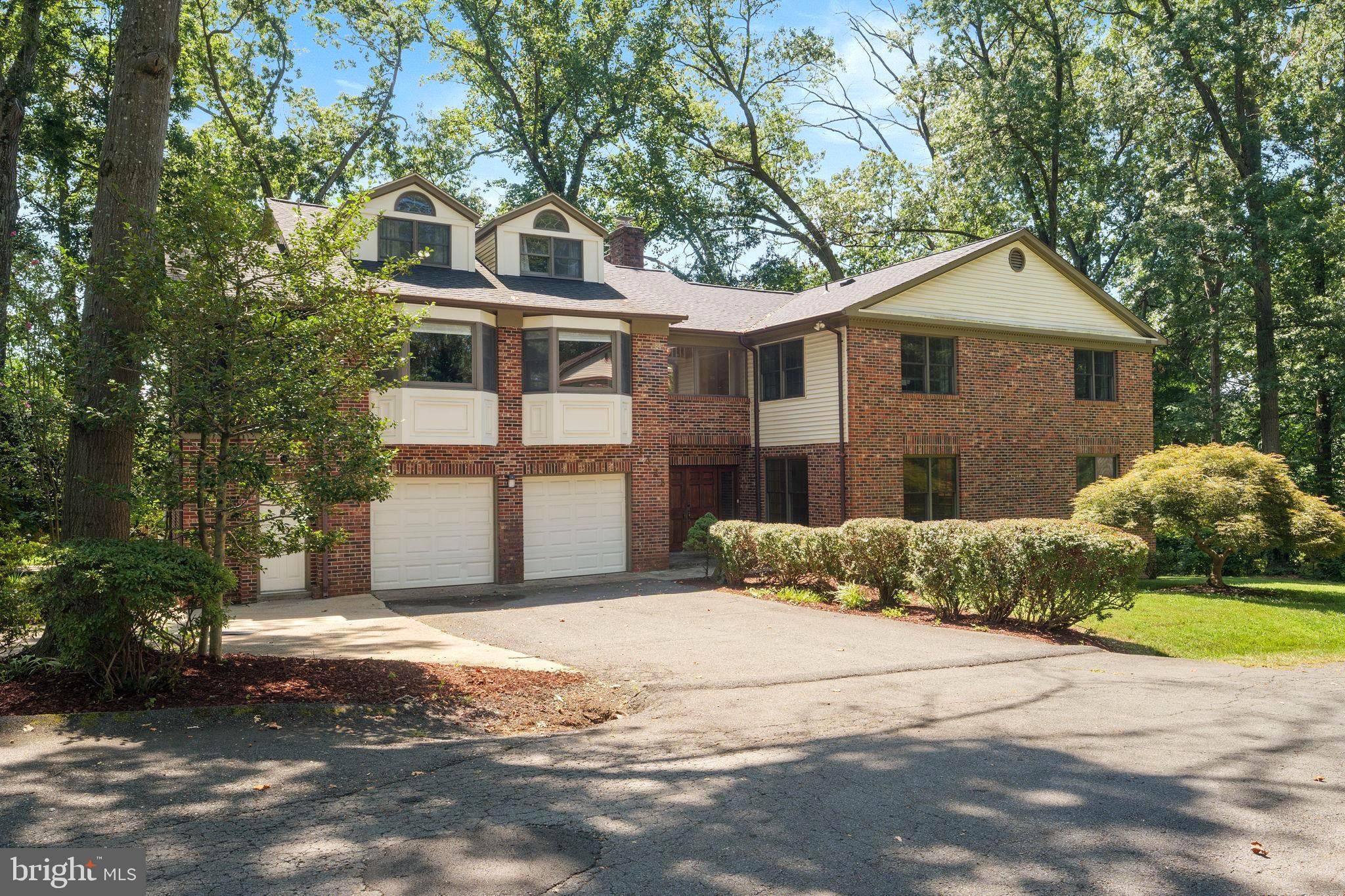 3436 Holly Road
