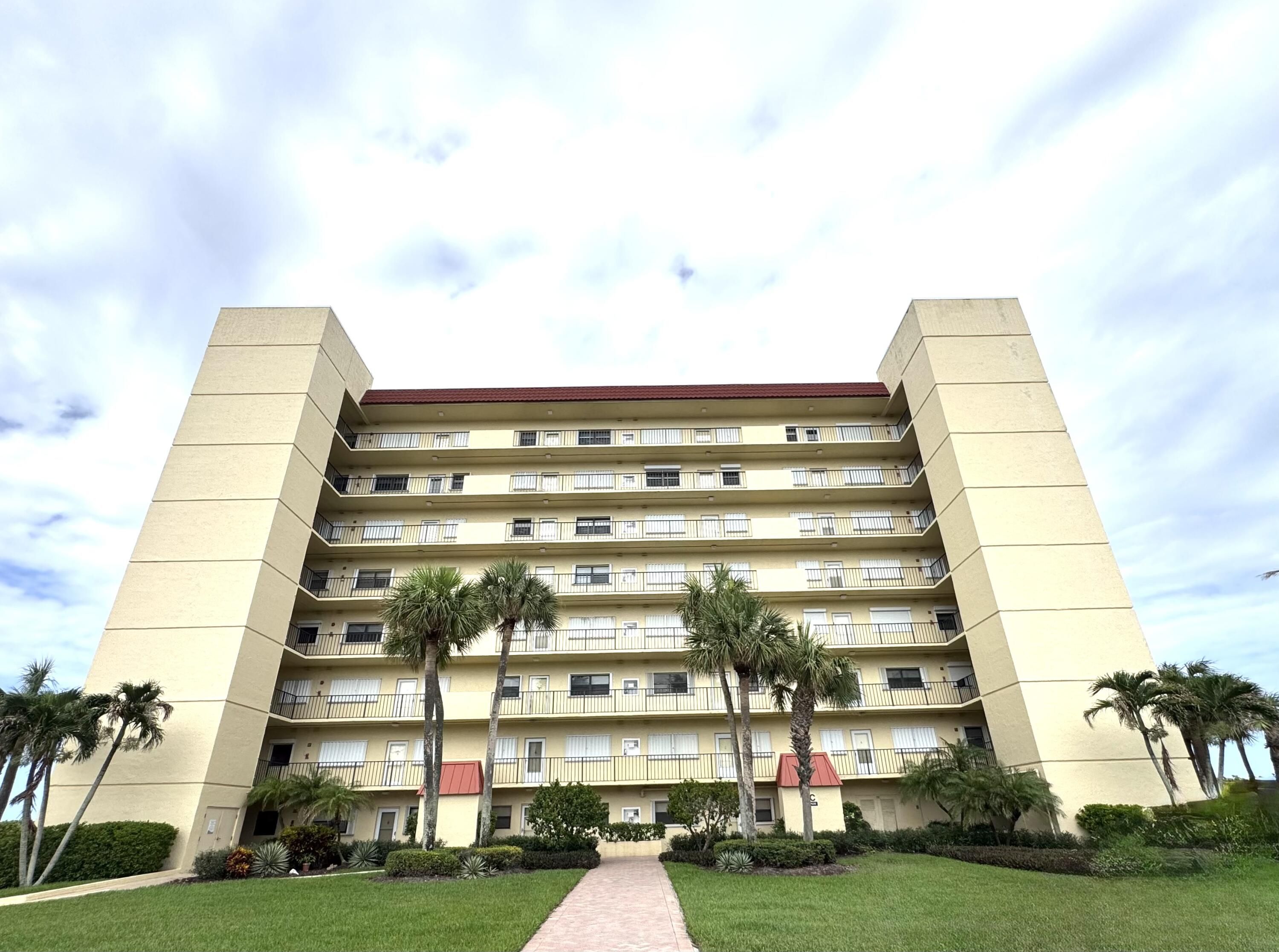 7420 S Ocean Drive 313