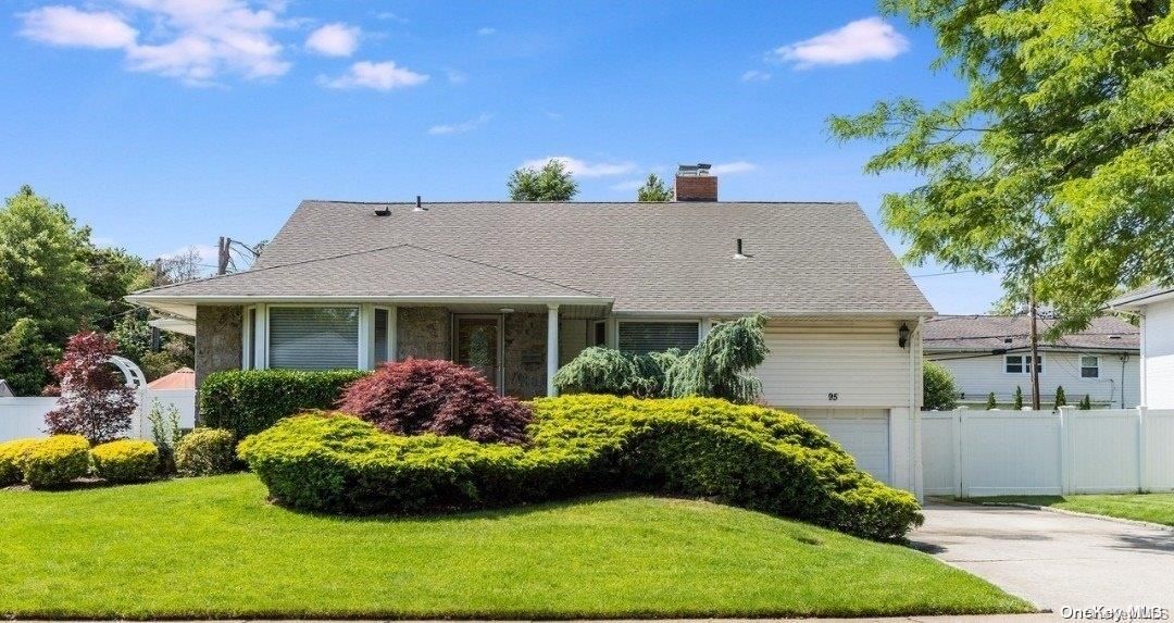 95 Birchwood Park Drive