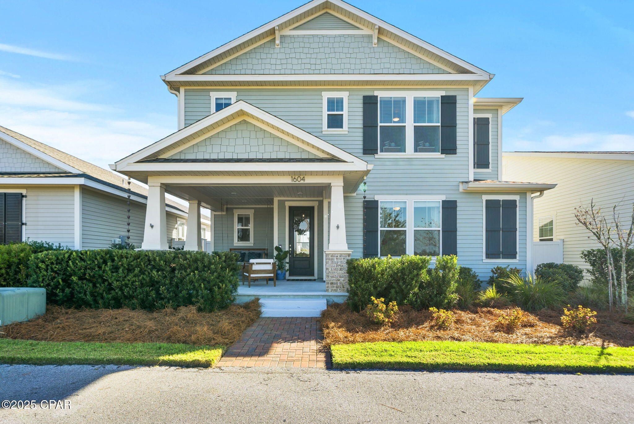 1604 N Discovery Loop