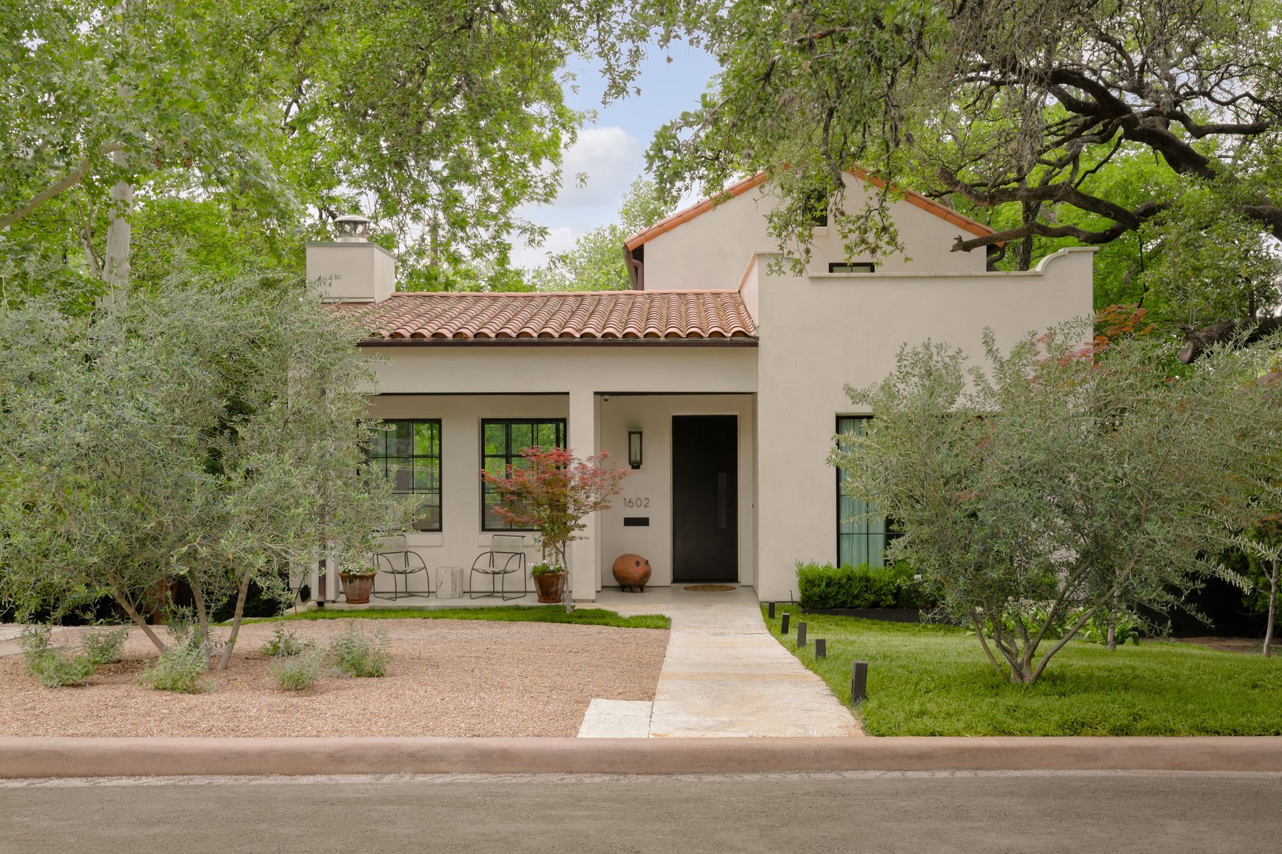 1602 Alta Vista Avenue