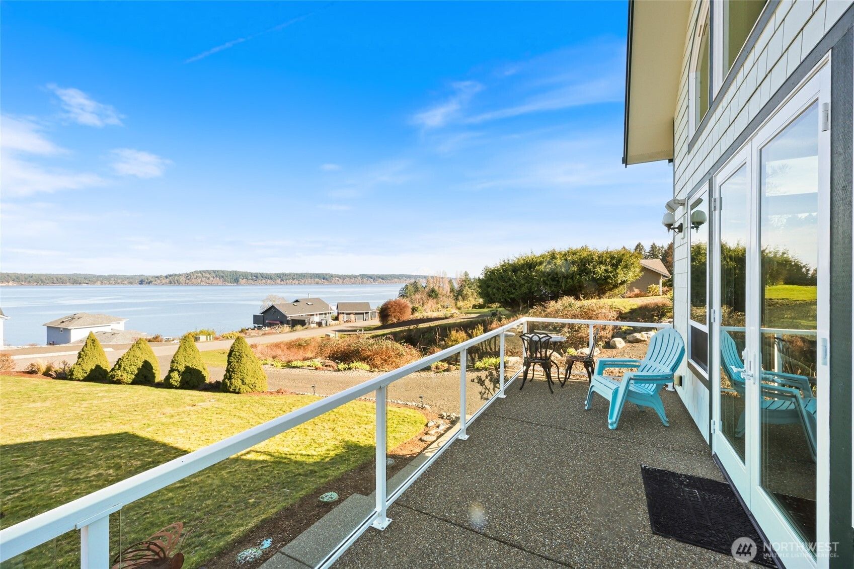 201 E Smith Cove Way