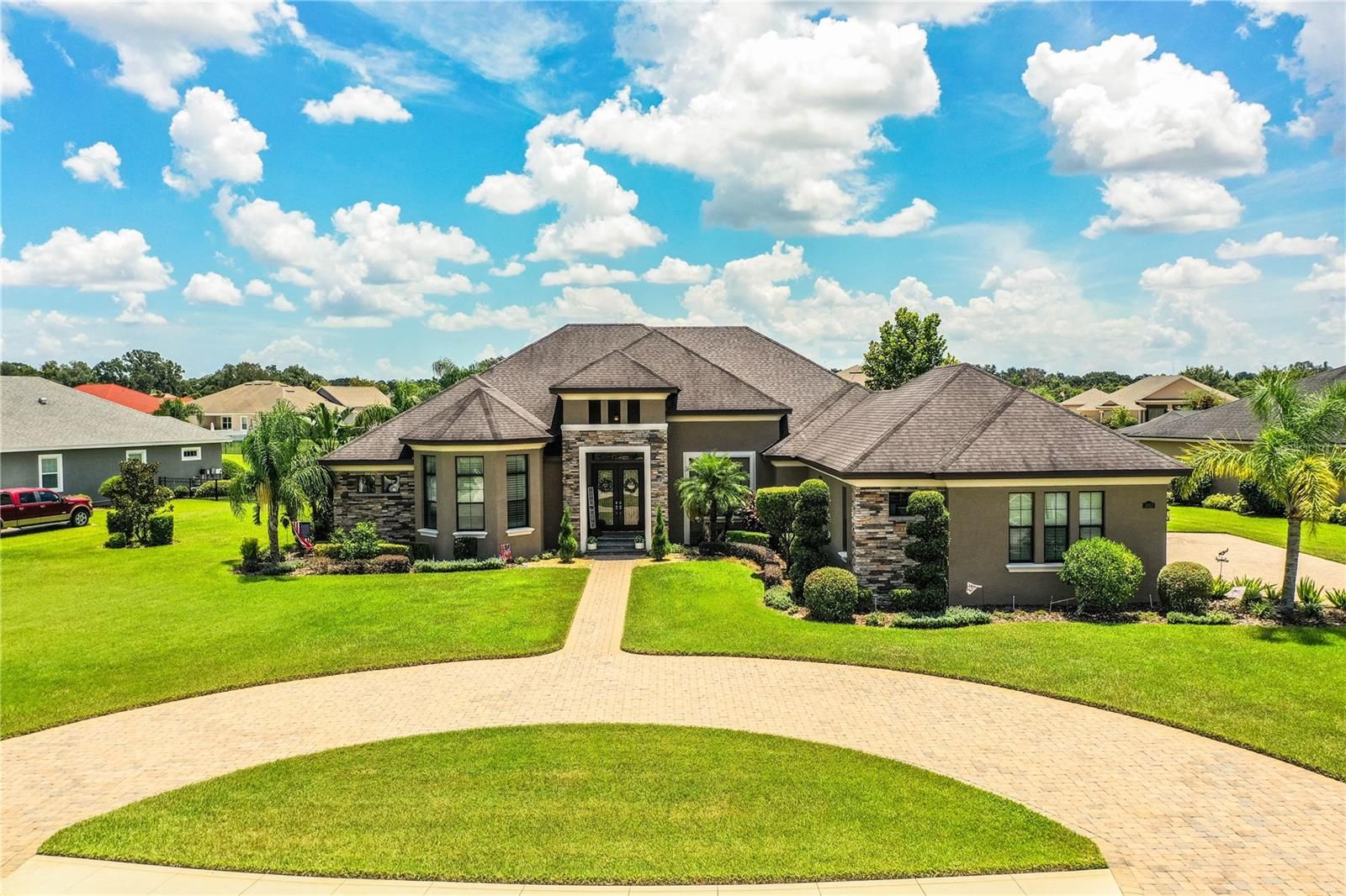 3913 Grandefield Circle