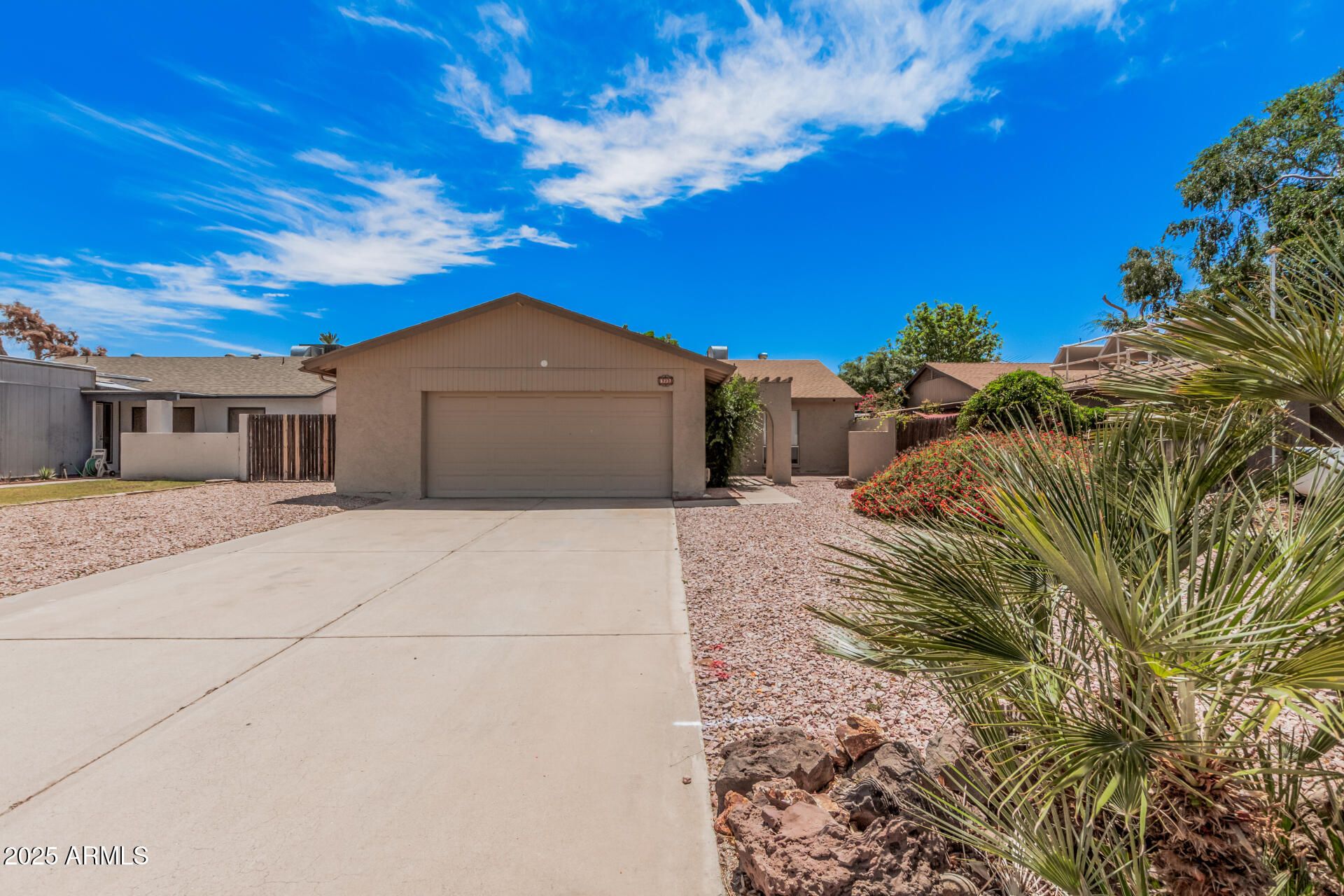 5237 W Mountain View Road