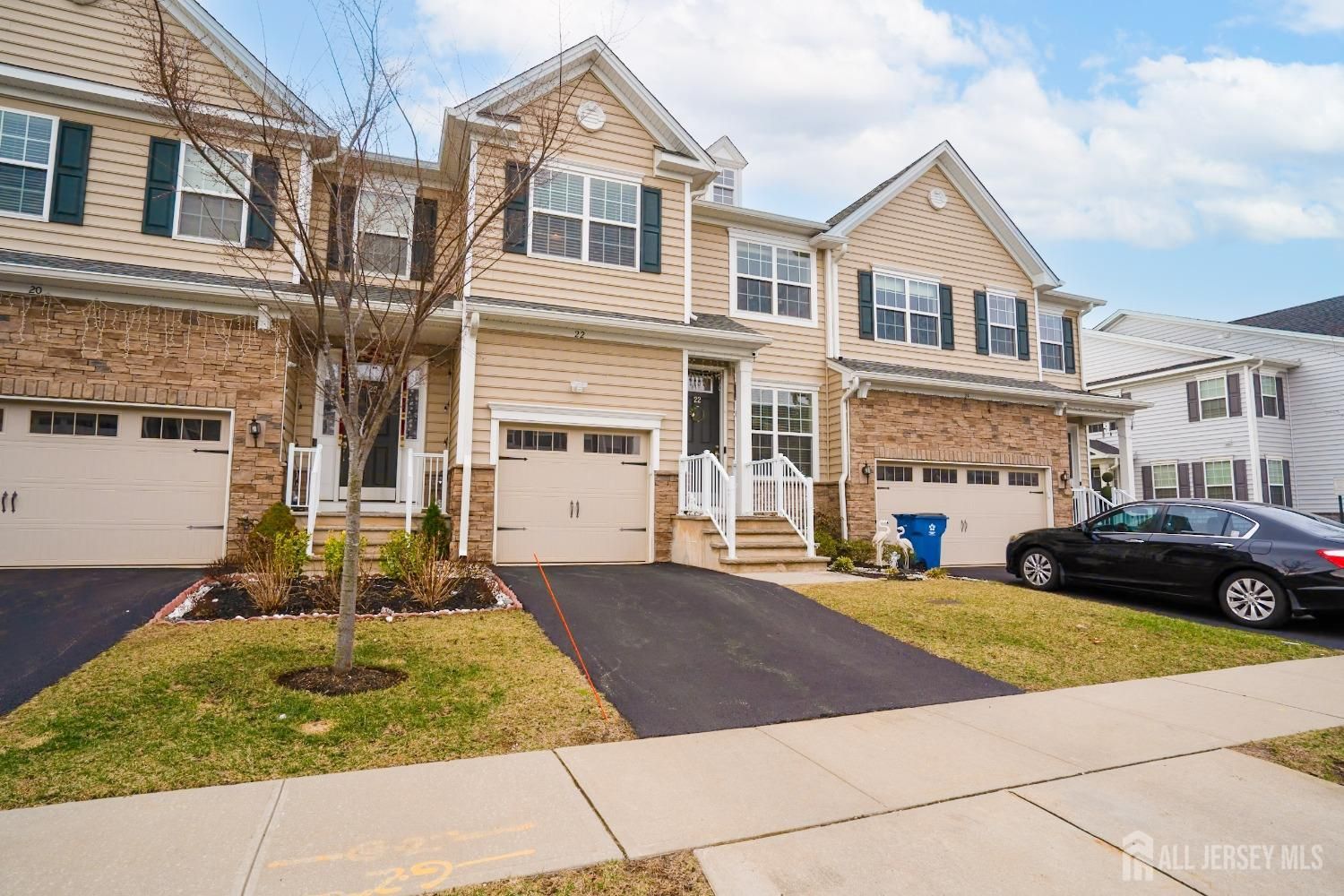 22 Larkspur Lane