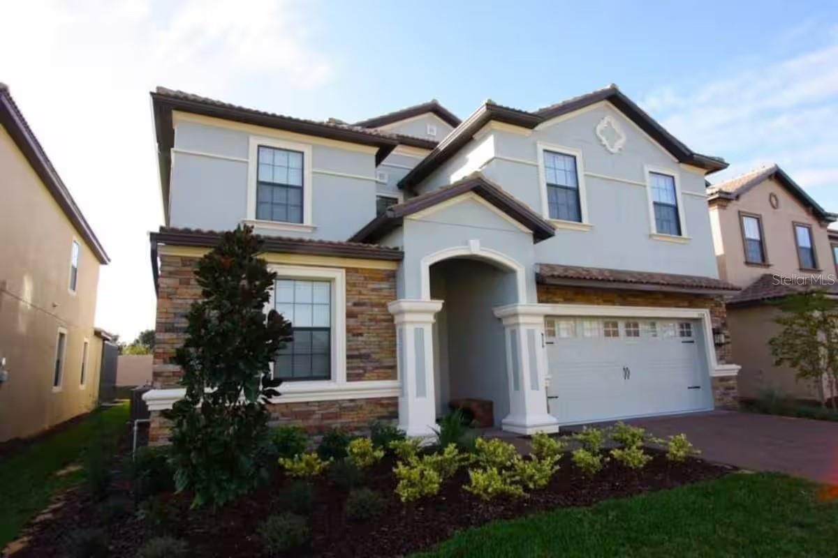 1524 Moon Valley Drive