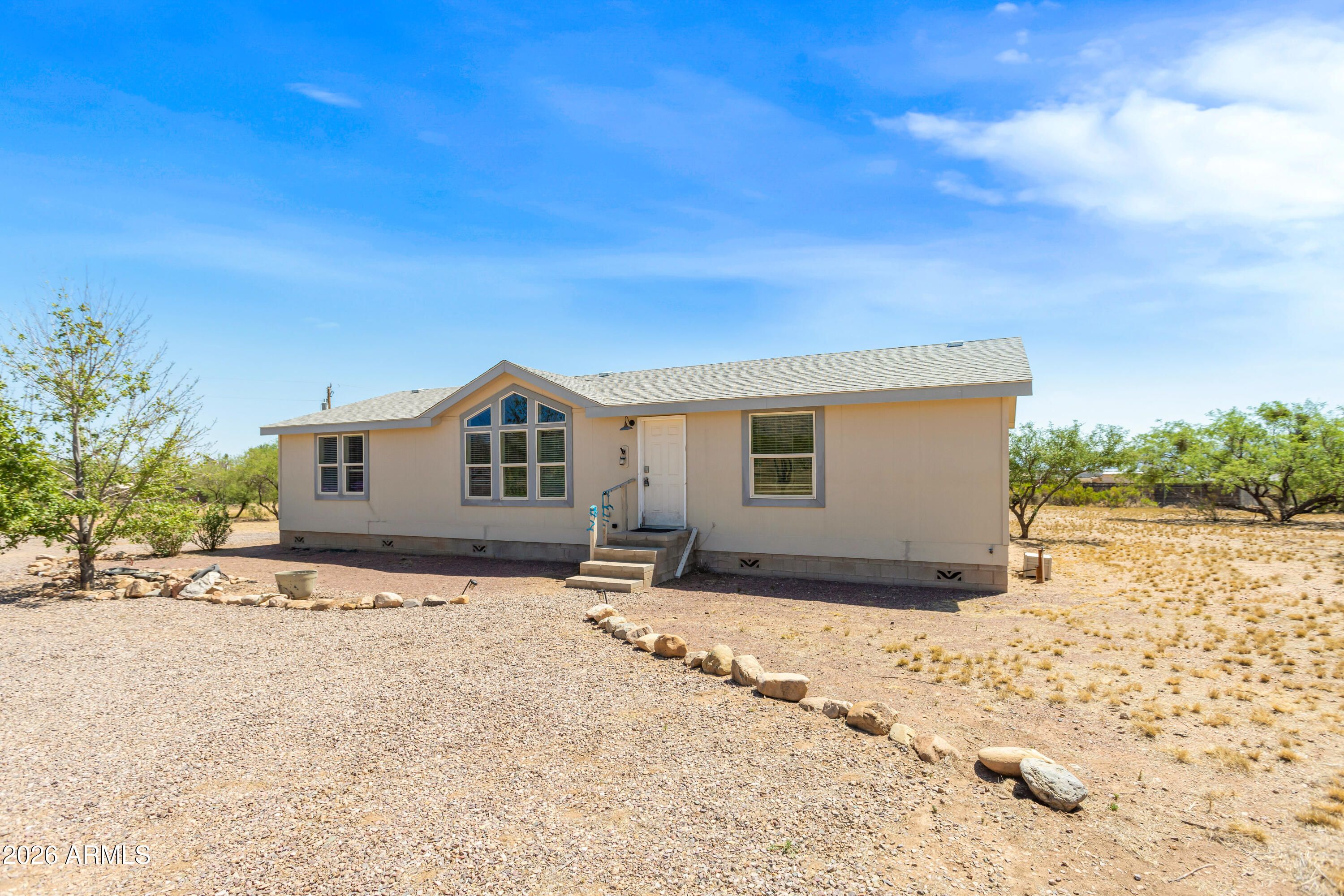 5838 E Perry Lane