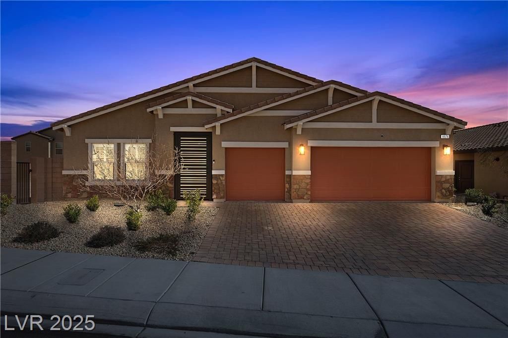 8976 South Park Street