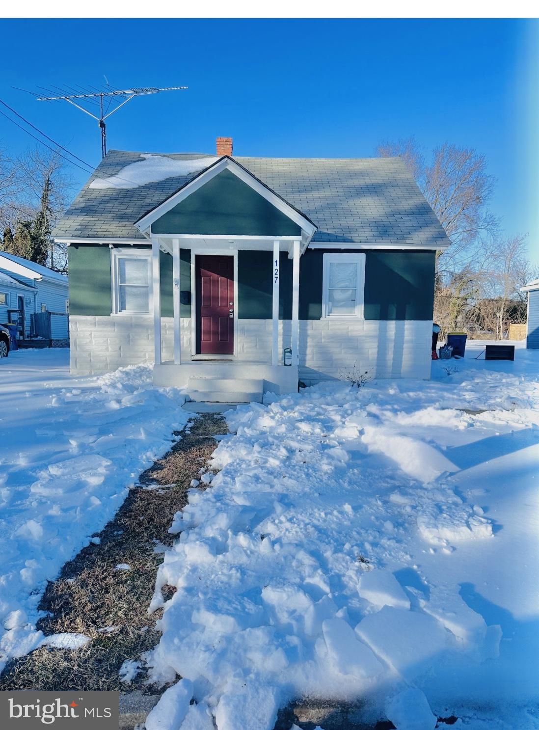 127 Roosevelt Avenue