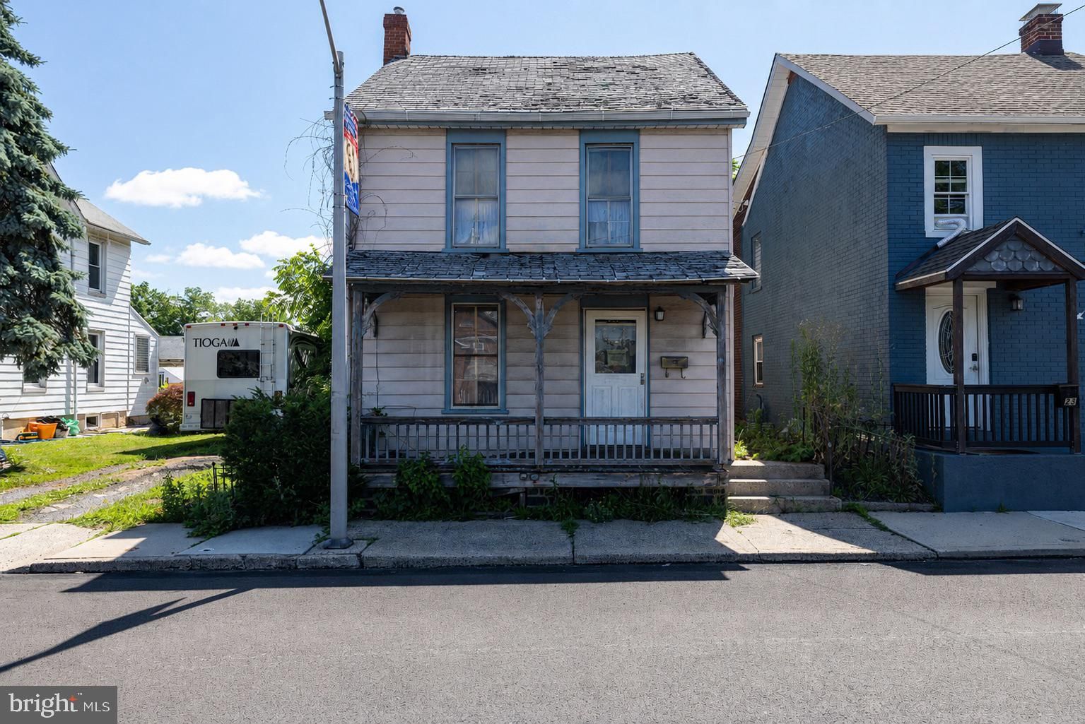 21 S 9th Street