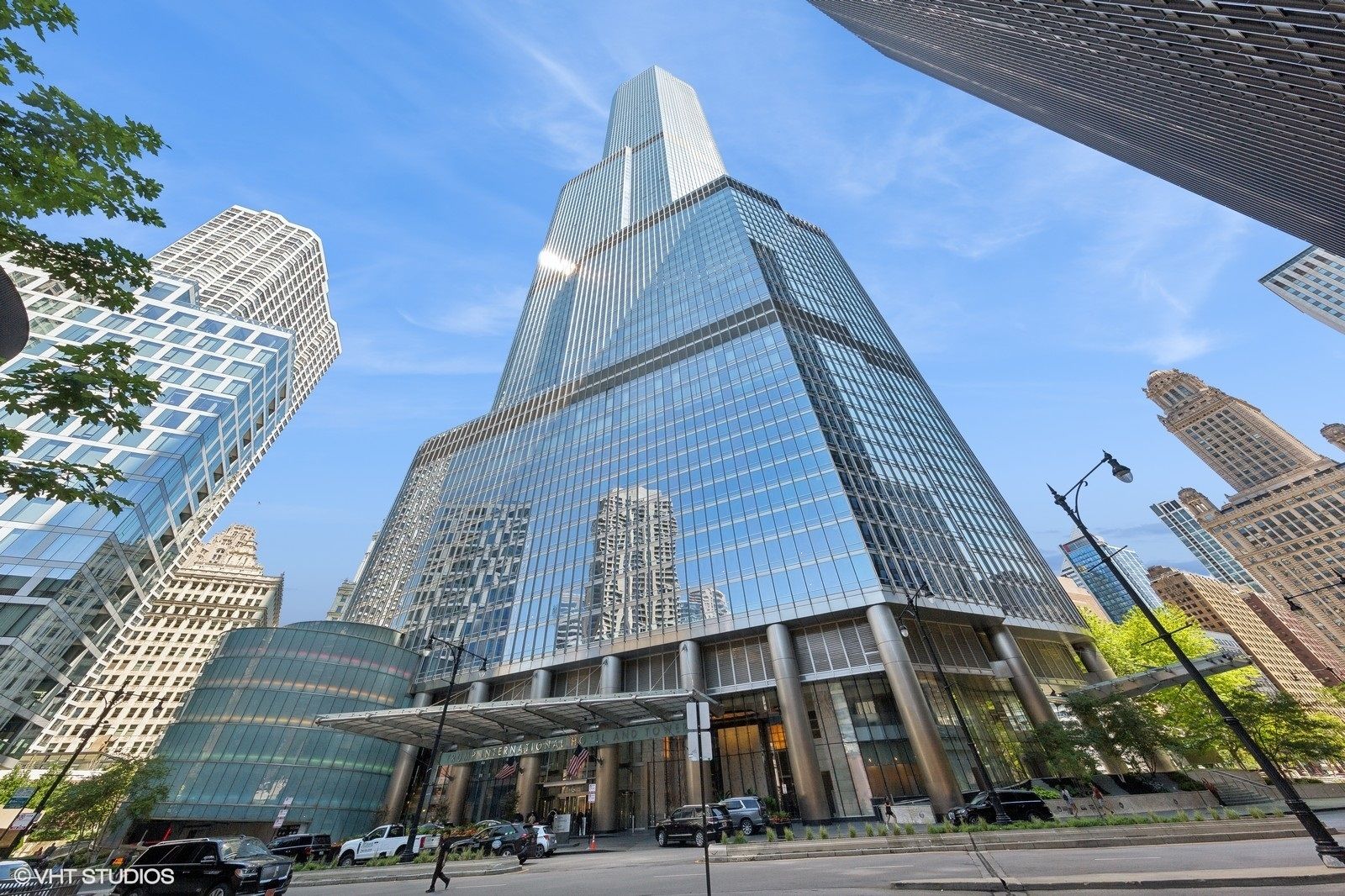 401 N Wabash Avenue 52C