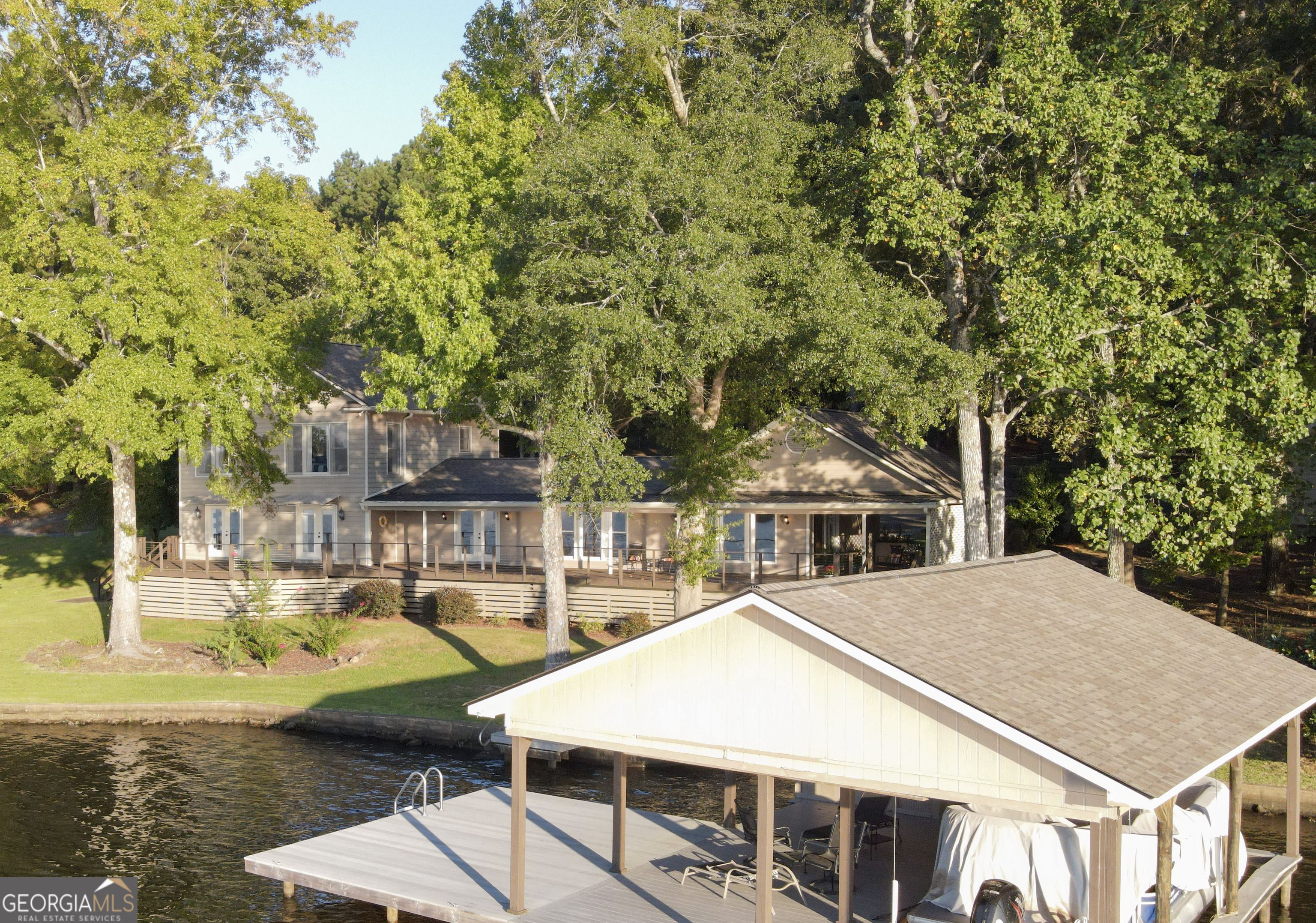 151 Lake Drive Nw