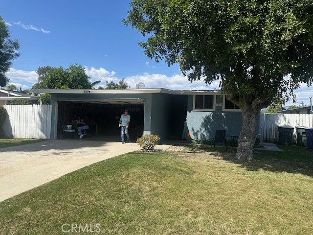 1815 W 9th Street