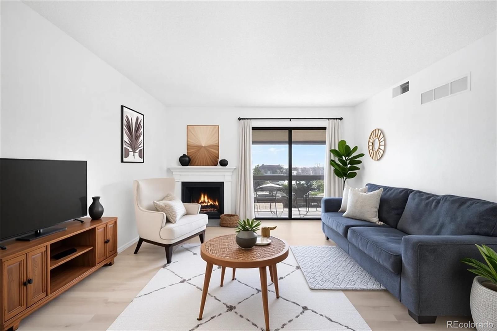 539 Wright Street 305