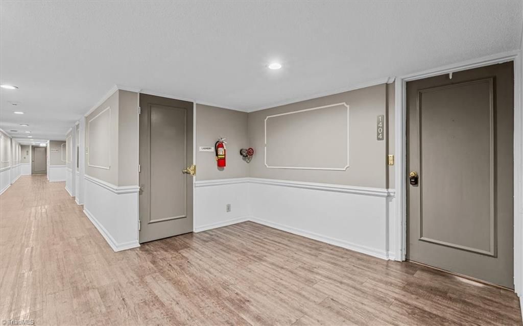 1101 N Elm Street 1404