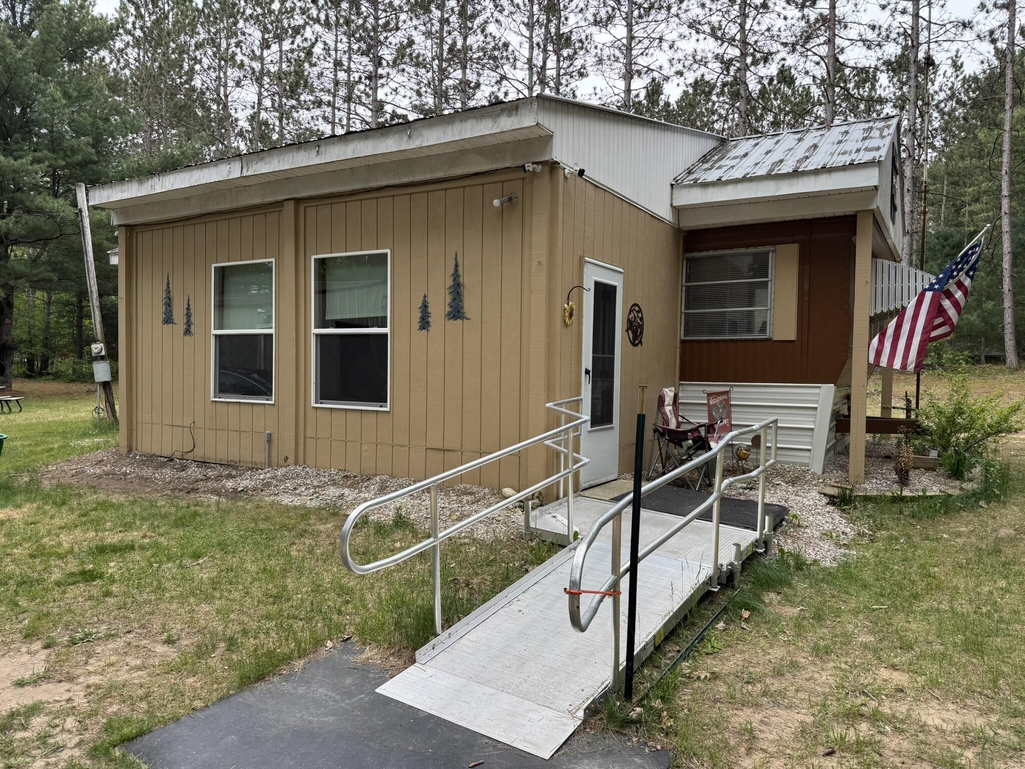 8210 N Johnson Road