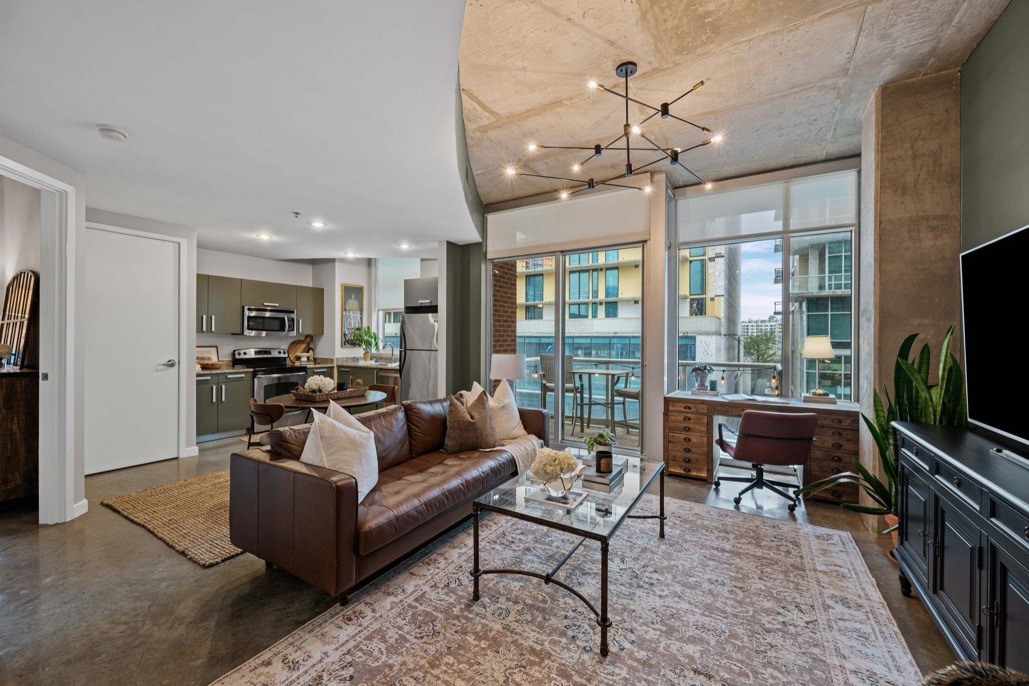 600 12th Ave S 712